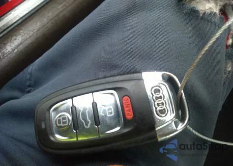 2013 Audi A4 2.0T Premium z USA, uszkodzony, nr VIN WAUFFAFL5DN028947